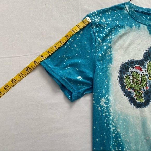 Gildan T-shirt Christmas Cactus Tie Dye Bo Boho Festival Fiesta Hippe Size Large - Picture 7 of 7